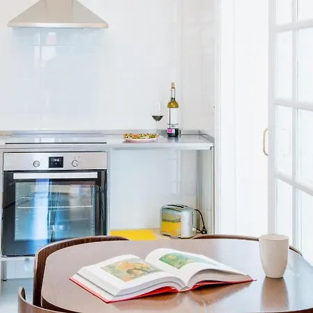 Paradiso Appartement *